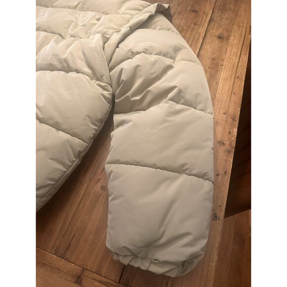 We Wore What Size XS Puffer Jacket Snap Off Sleeves Vest Coat Beige Classic - Picture 11 of 16